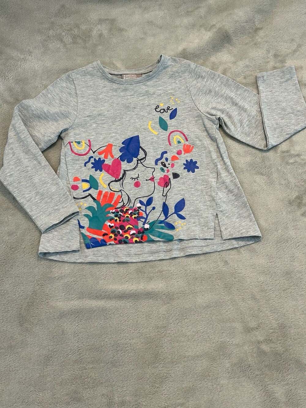 Tuc Tuc Long Sleeve Graphic T-Shirt Size 4A 104cm Gray Love Print